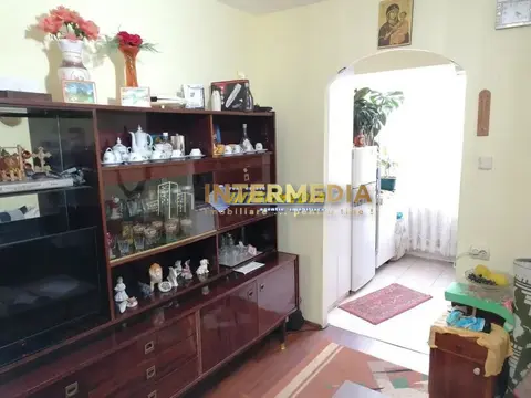 Garsoniera de vanzare in Cetate Alba Iulia etaj intermediar mobilata si utilata