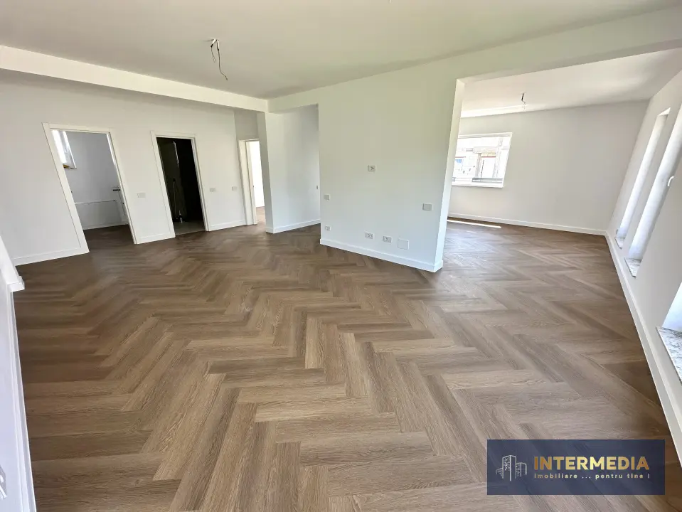 CASA NOUA, 120 MP UTILI, CETATE, FINISATA COMPLET, 4 CAMERE, 2 BAI, fotografia 6