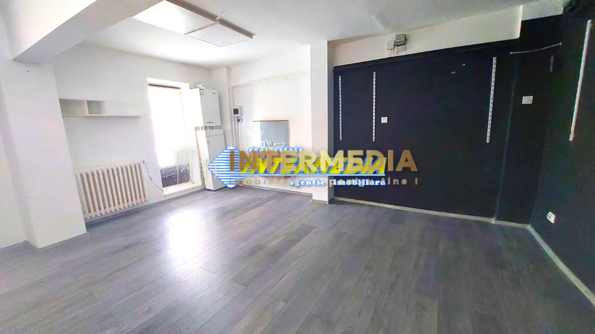Spatiu Comercial cu vad in Zona Cetate Bulevard, Alba Iulia, fotografia 1
