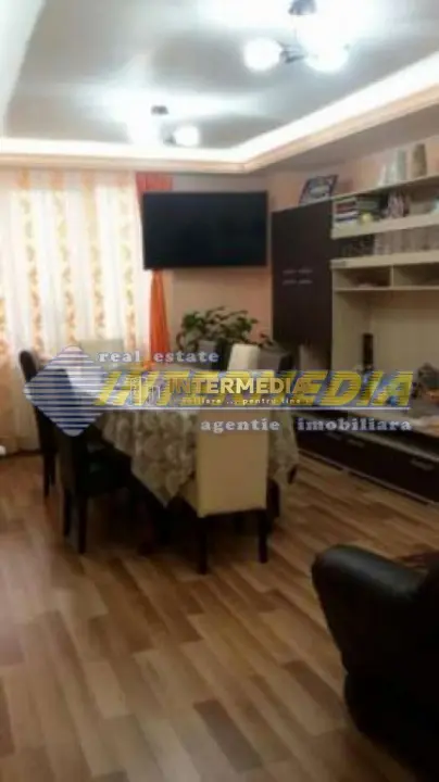Apartament 4 camere de vanzare etaj 2 in Alba Iulia mobilat utilat, fotografia 1