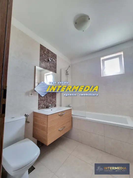 APARTAMENT 3 CAMERE, BLOC NOU, CETATE, CURTE PROPRIE, PARCARE, fotografia 1