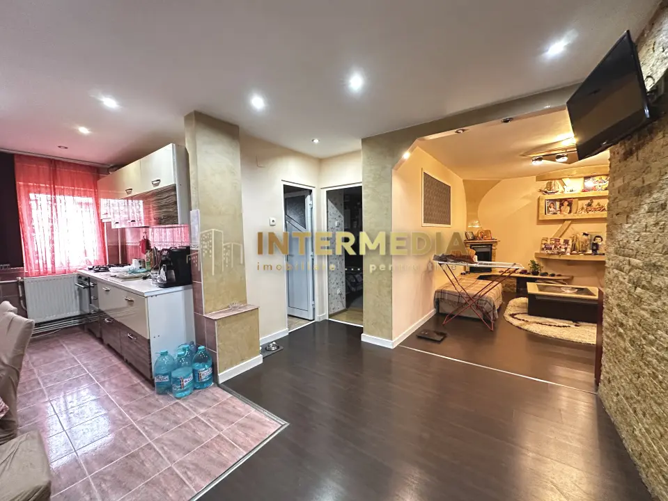 Apartament 3 camere Deco Sub-Stadion 2 Bai Balcon Etaj 2 Finisat Mobilat Utilat, fotografia 4