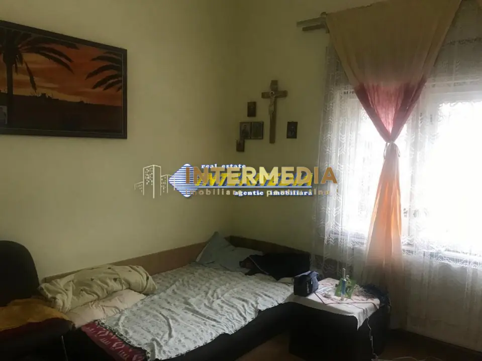 Casa de vanzare cu 3 camere in Alba Iulia zona Centru, fotografia 4