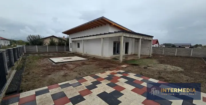 CASA NOUA, 130 mp, pe un nivel, semifinisata, teren 600 mp, fotografia 3