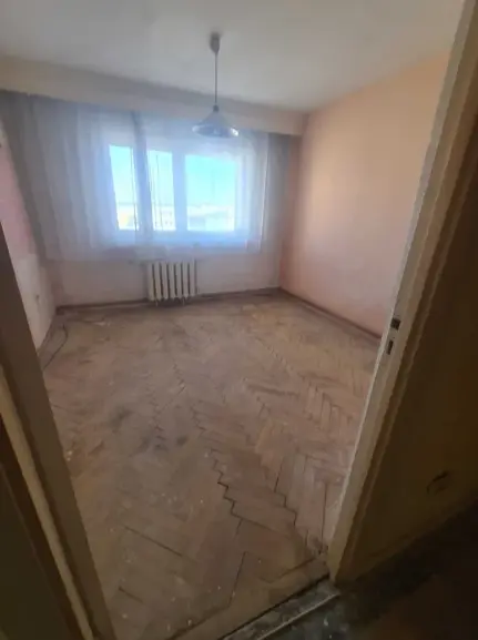 Apartament cu 3 camere de vânzare în zona Cetate, Alba Iulia, fotografia 2