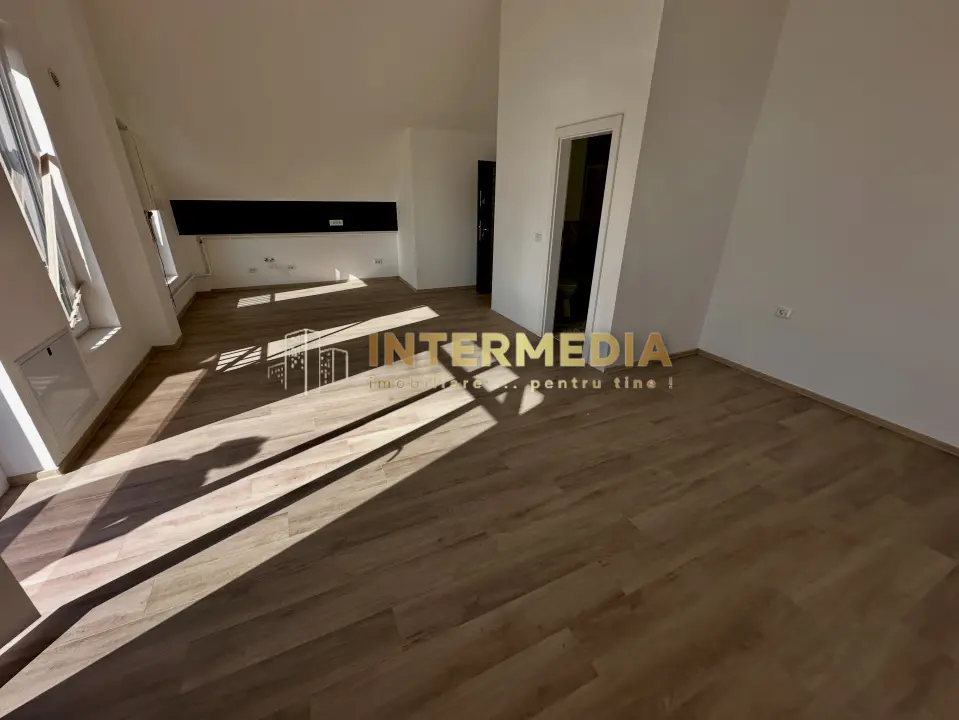GARSONIERA DE VANZARE, 41 MP, BLOC NOU, CETATE, FINISATA COMPLET, fotografia 3