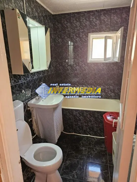 Apartament 3 camere 70 mp cu Balcon de Vanzare in Ampoi 1 Alba Iulia, fotografia 6