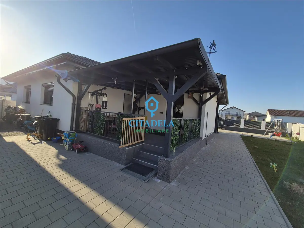Casă nouă de vânzare în Alba Iulia, 4 camere, zona Orizont, teren 447 mp, fotografia 1