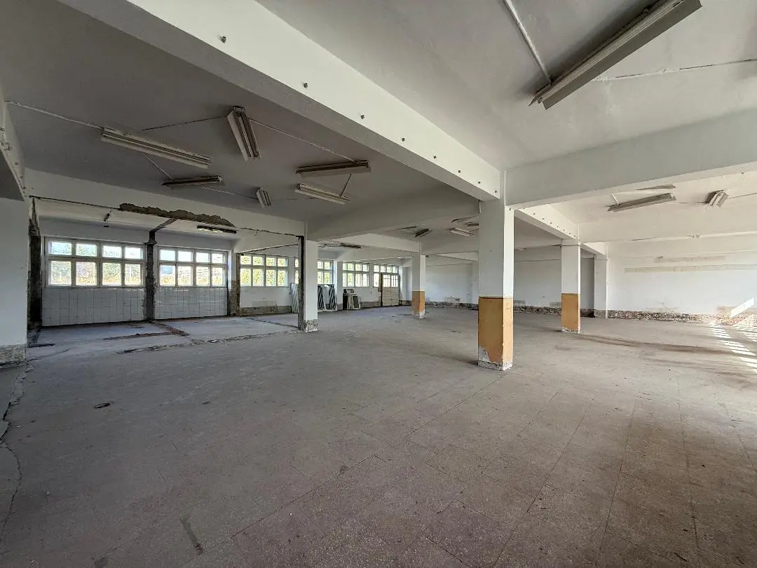 Spațiu comercial de vânzare în Alba Iulia, zona Bărăbanț, fostă cantină, fotografia 3