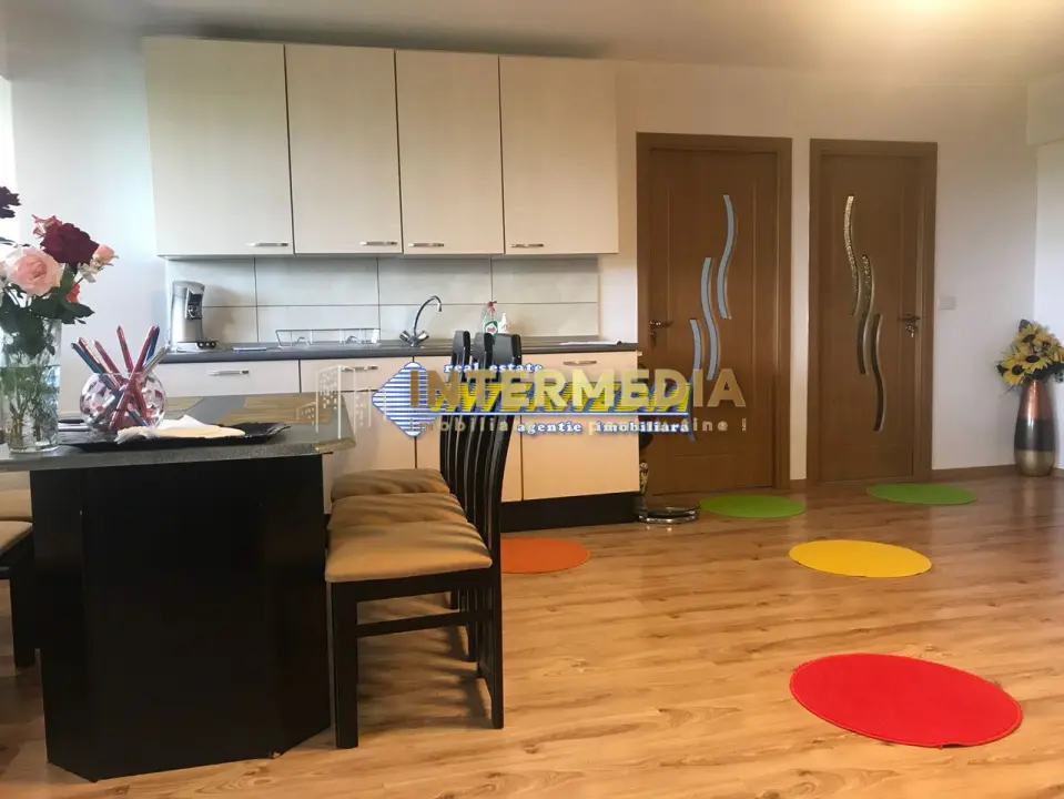 APARTAMENT 2 Camere Decomandate, Etaj 1, Zona CETATE M-uri, Mobilat Complet, fotografia 6