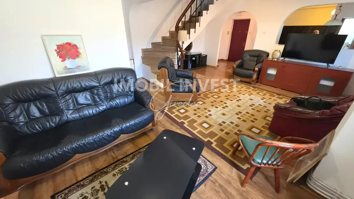 Apartament cu 4 camere, 95 mp, în zona Cetate din Alba Iulia, fotografia 1