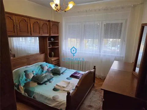 Apartament cu 3 camere de închiriat în Alba Iulia, zona Cetate