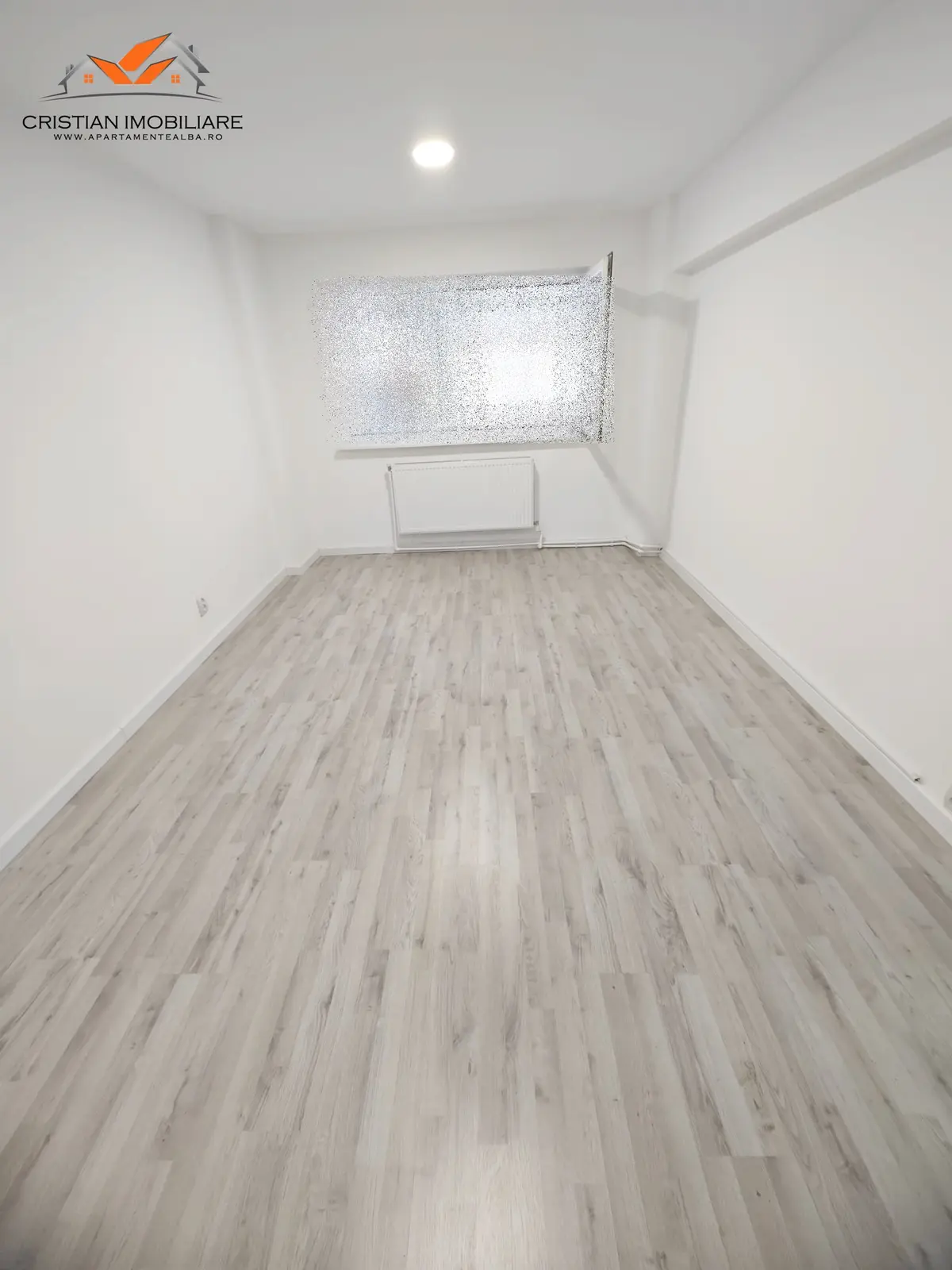 Apartament cu 2 camere decomandat, parter cu balcon, zona Cetate, Alba Iulia, fotografia 3