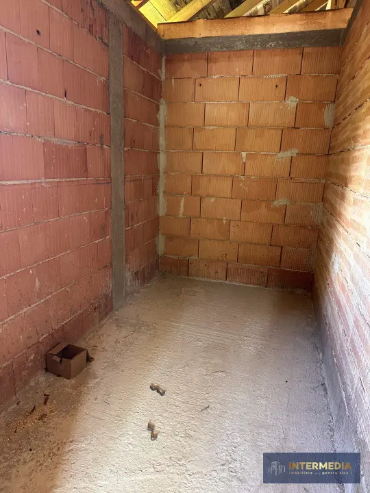 Casa noua la Rosu cu 4 camere teren aferent 386 mp cu toate utilitatile, fotografia 4