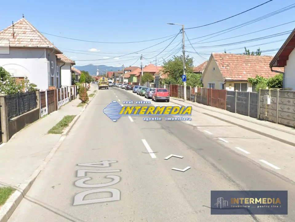 Casa curte si Teren 2430 mp Vanzare Barabant cu toate utilitatiile, fotografia 1