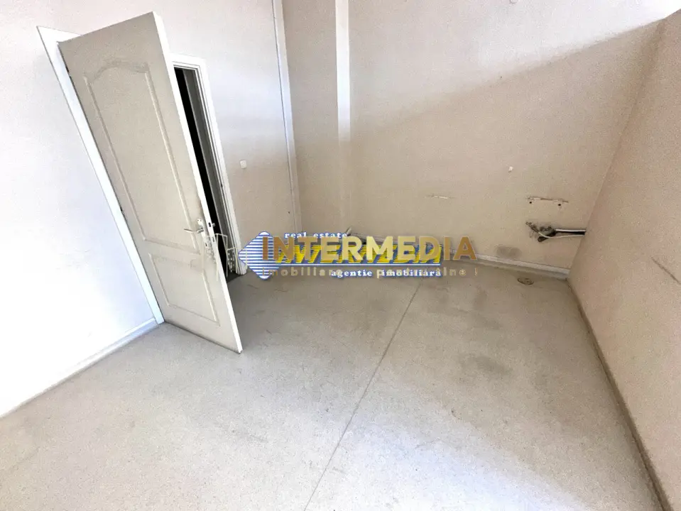 Spatiu Comercial, 328 mp, Cetate, Ideal Clinica, Birouri, Cabinete, fotografia 13
