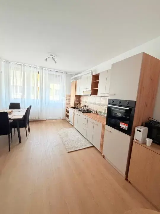 Apartament 2 camere, parcare, boxă, prima închiriere, Centru, fotografia 1