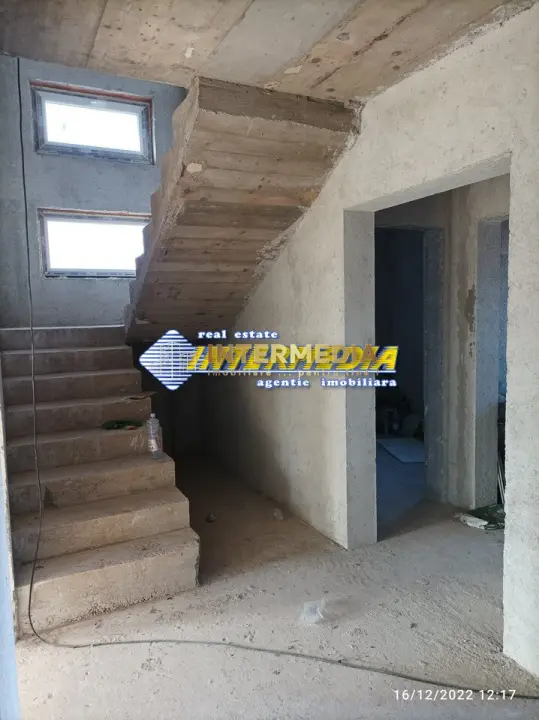 Casa noua de vanzare in Alba Iulia cu 4 camere semifinisata cu apa gaz curent, fotografia 4