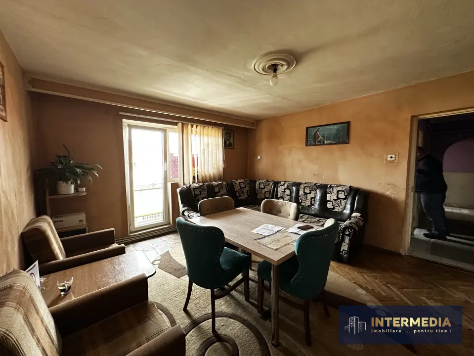 Apartament 3 Camere Vanzare CETATE Flanco Etaj 1, Nefinisat, Centrala Termopane, fotografia 14