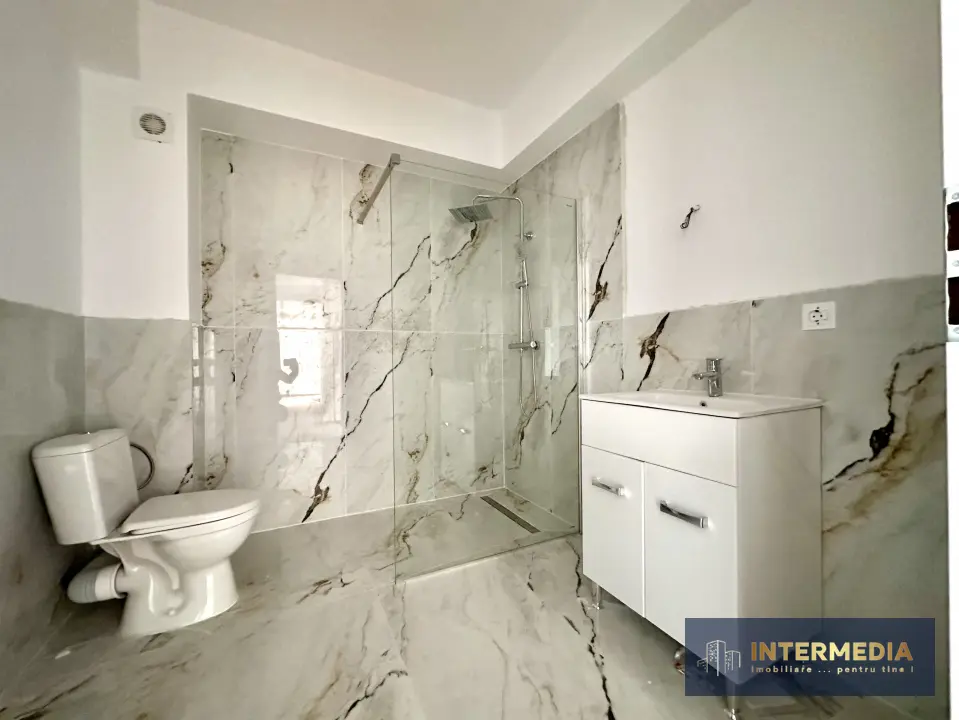 Apartament 2 camere, finisat, 60 mp., Bloc NOU, Lift, Cetate, Parcare, fotografia 3