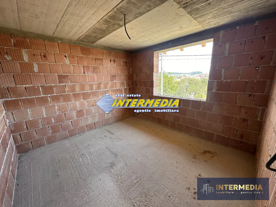 CASA LA ROSU i ALBA IULIA, 260 MP UTILI, TEREN 900 MP, TOATE UTILITATILE, fotografia 7