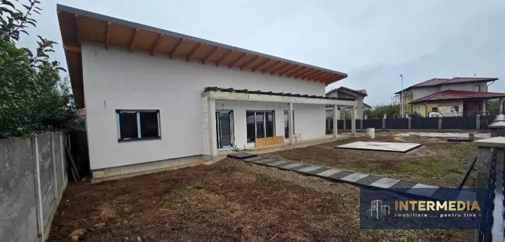 CASA NOUA, 130 mp, pe un nivel, semifinisata, teren 600 mp, fotografia 1