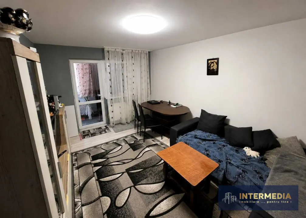 Apartament cu 3 camere decomandat, 67 mp, zona Cloșca, Cetate, cu grădină, fotografia 1