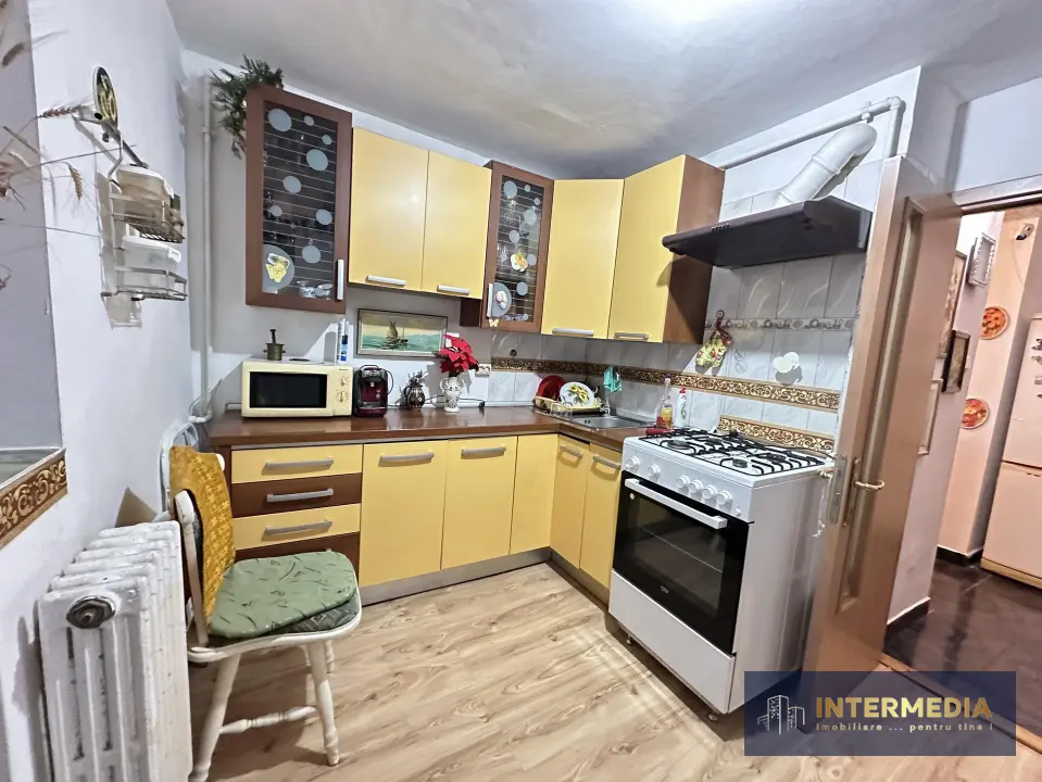 Apartament 3 camere, 68 mp, 2 Bai, Balcon, Pivnita, CETATE Mercur, Mobilat, fotografia 13