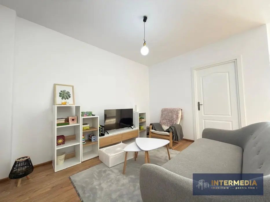 APARTAMENT 2 CAMERE, BLOC NOU, 52 MP, FINISAT SI MOBILAT COMPLET, CETATE, fotografia 1