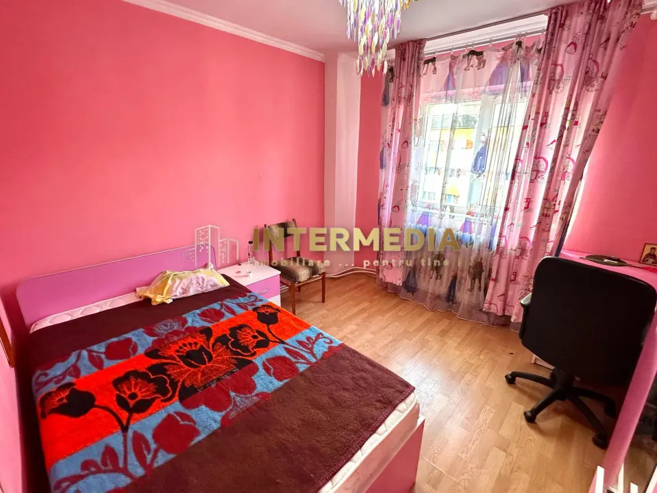 Vanzare Apartament 4 camere Deco CETATE Mercur 2 bai 90 mp cu balcon si pod, fotografia 9