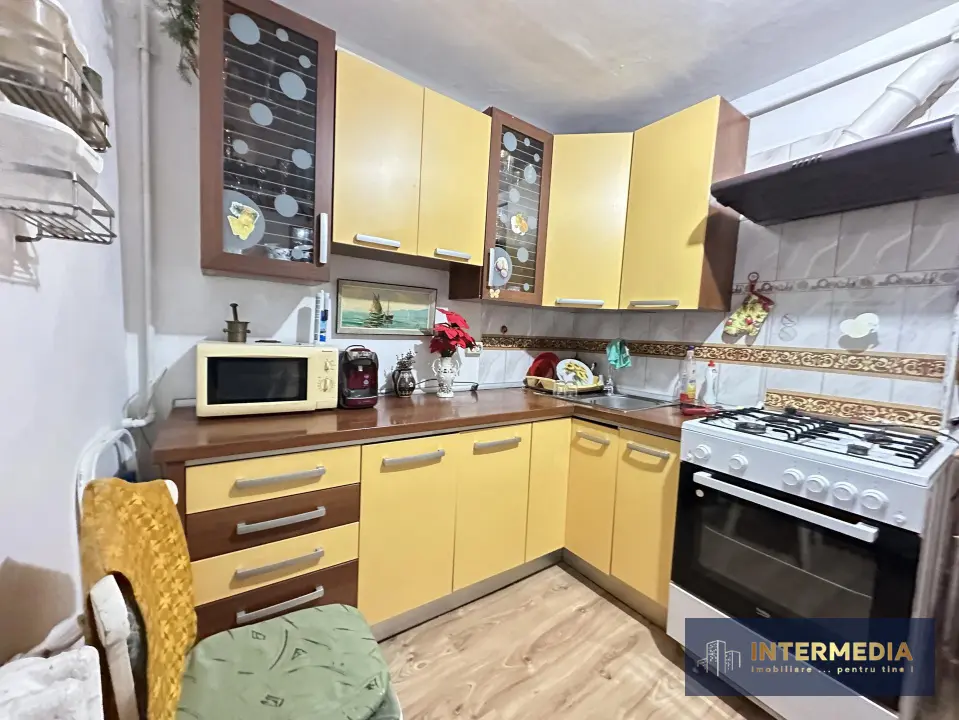 Apartament 3 camere, 68 mp, 2 Bai, Balcon, Pivnita, CETATE Mercur, Mobilat, fotografia 1