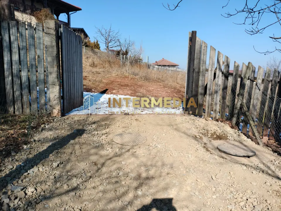 1400 mp. Deschidere 38 m Teren Intravilan CETATE Valea Popii utilitatile langa, fotografia 6