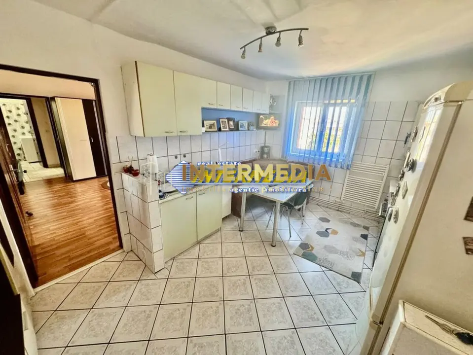 Apartament cu 2 camere de vanzare in Alba Iulia Cetate Piata mobilat si utilat, fotografia 6