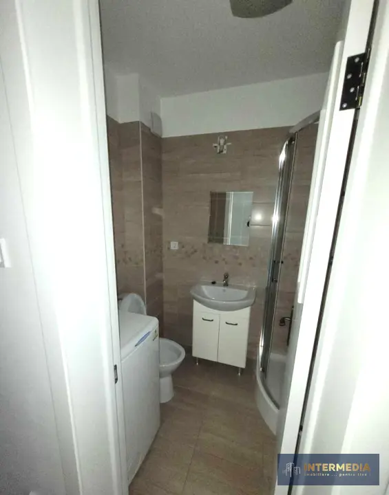 DE VANZARE, APARTAMENT CU O CAMERA, CENTRU, ETAJ 2, MOBILAT SI UTILAT, fotografia 5