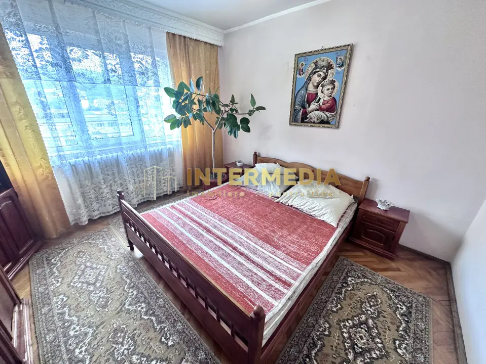 APARTAMENT 3 CAMERE, DECOMANDAT, 65 MP, MOBILAT CETATE BULEVARD, fotografia 1