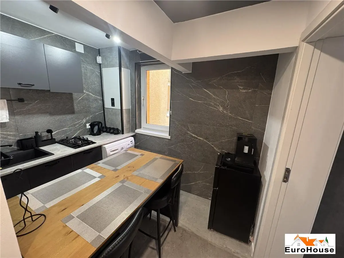 Apartament cu 2 camere de vânzare în Alba Iulia, zona Cetate, fotografia 5