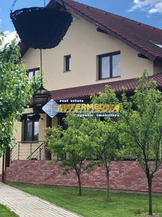 Vila de Vanzare in Alba Iulia CETATE Kaufland 6 camere D+P+E cu 2550 mp. Teren, fotografia 15