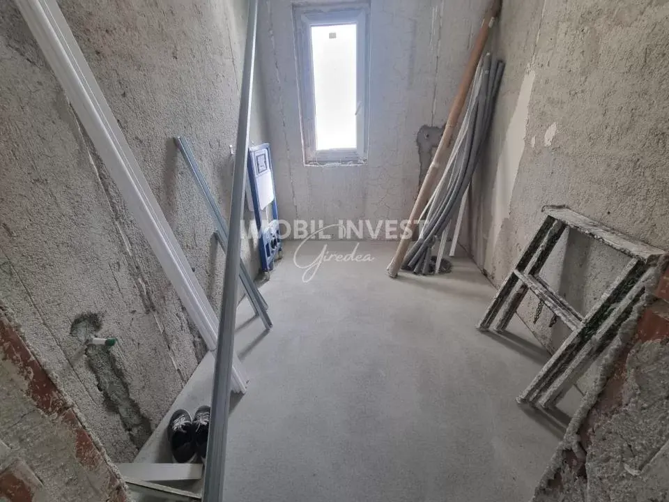 Casă 370 mp, teren 350 mp, 6 camere, 3 niveluri, zona Cetate, fotografia 11