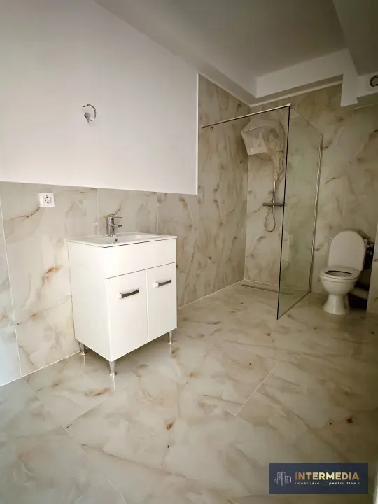Apartament 3 camere, finisat, Loc de parcare, Bloc NOU, Lift, Cetate, fotografia 3