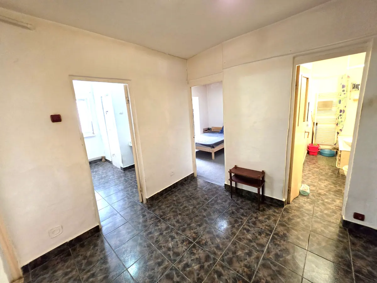 Apartament cu 2 camere, zona Dallas, Aiud, fotografia 4