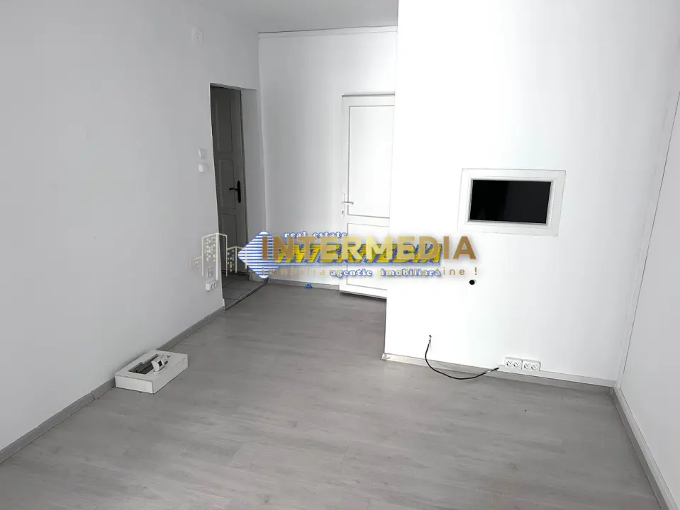 SPATIU COMERCIAL, 75 mp, Cetate Alba Iulia, PRETABIL PENTRU 2 ACTIVITATI, fotografia 7