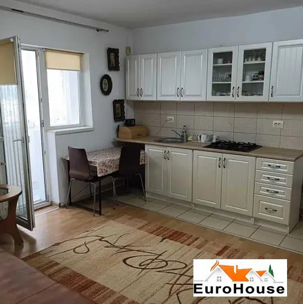Apartament cu 3 camere de vânzare în Alba Iulia, zona Cetate, fotografia 3