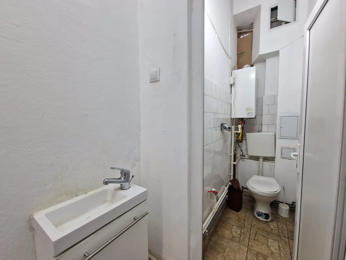 Spatiu comercial, Trafic intens, Cetate, Pozitie ultracentrala, fotografia 5