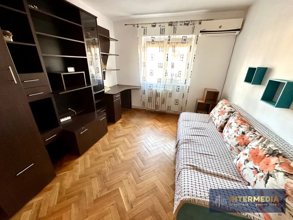 Apartament 4 camere decomandat, Cetate, Closca, etaj 3, 85 mp utili, mobilat și utilat, fotografia 4
