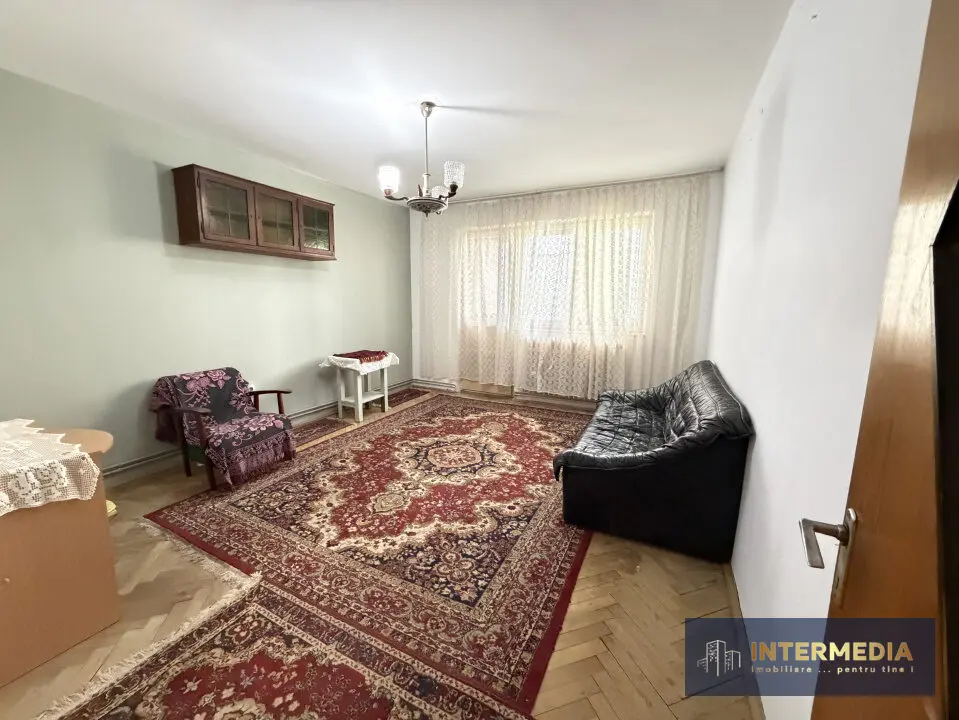 Apartament cu 2 camere, 50 mp utili, în Alba Iulia, zona Cetate, fotografia 1