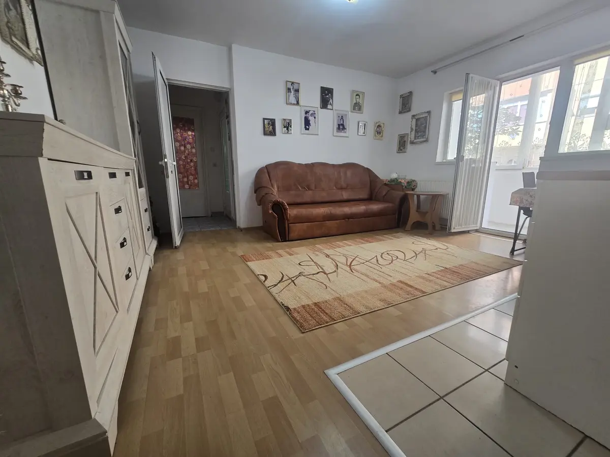 Apartament cu 2 dormitoare de vânzare în zona Cetate, Alba Iulia, fotografia 1