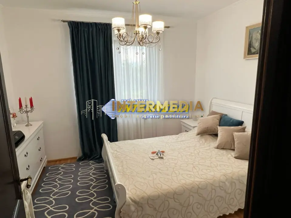 Casa noua construita pe un nivel in Cetate, ultrafinisa, fotografia 12