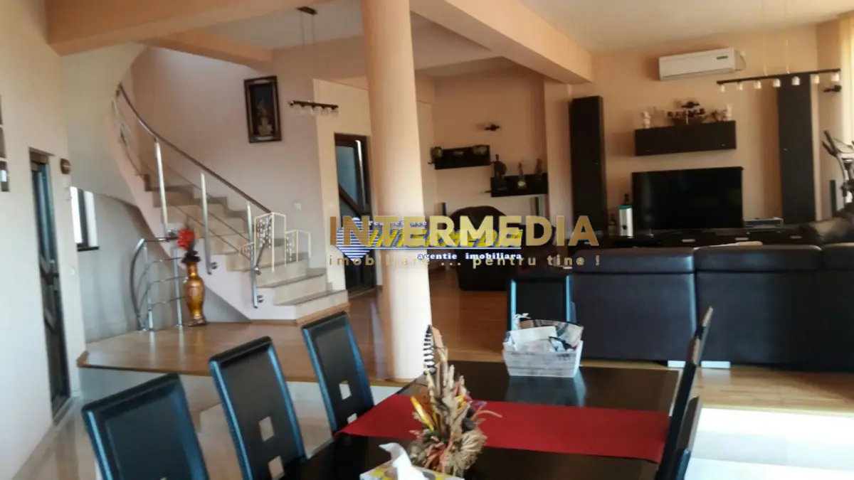 Casa D+P+E de vanzare Alba Iulia zona Schit, fotografia 11