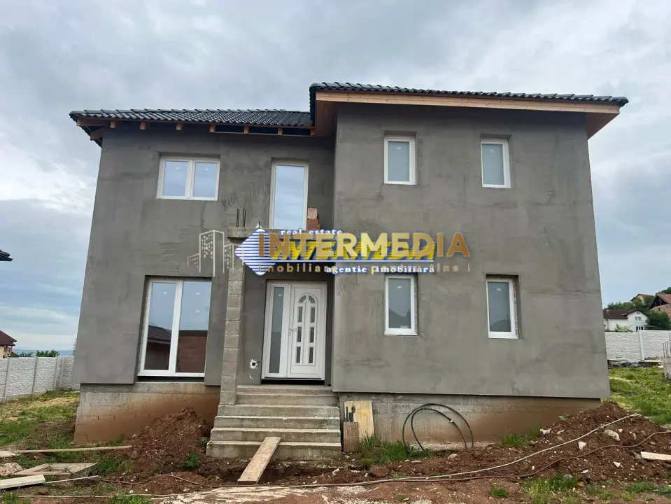 Casa noua de vanzare in Alba Iulia cu 4 camere semifinisata cu apa gaz curent, fotografia 10