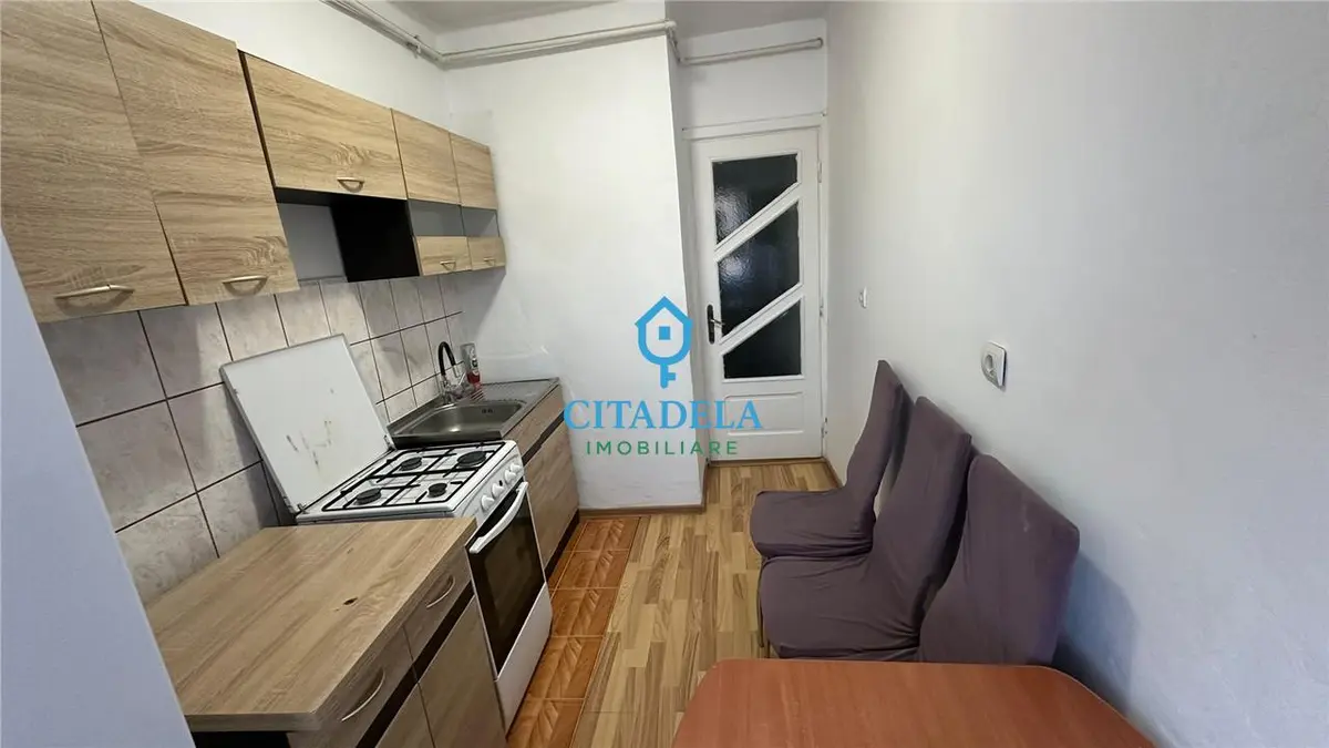 Apartament cu 2 camere decomandat, zona Centru, Alba Iulia, fotografia 2